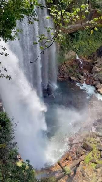 Imagem da galeria Cachoeira do Acaba vida 2