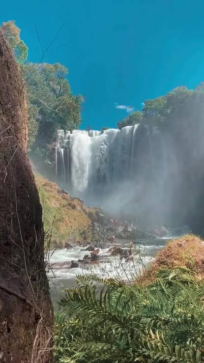 Imagem da galeria Cachoeira do Acaba vida 3